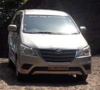 Goa-taxi-Innova