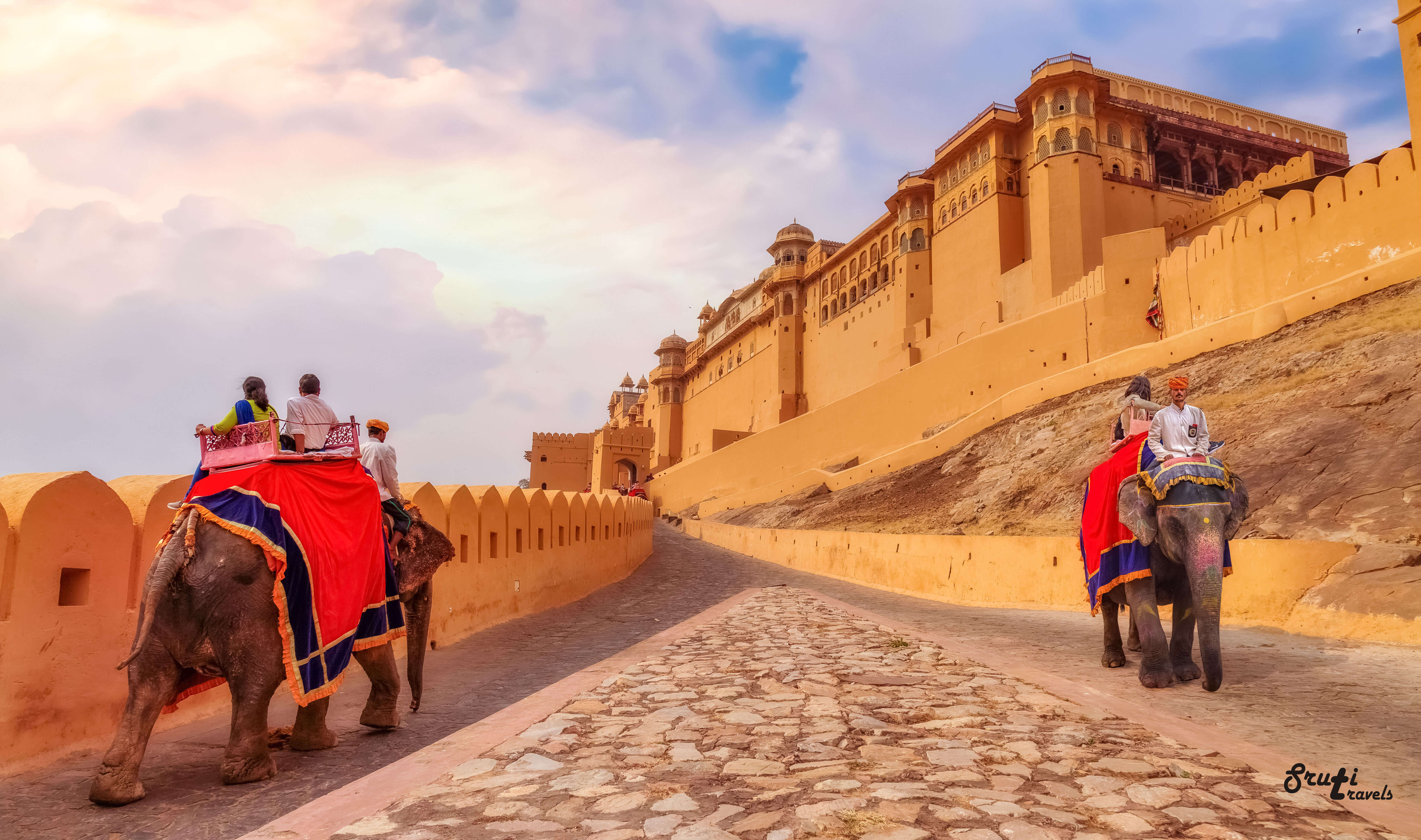 Jaipur Sightseeing - Sruti Travels